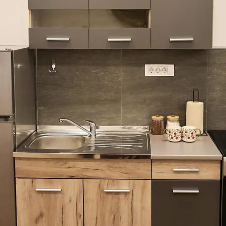 Golden Velvet בלגרד